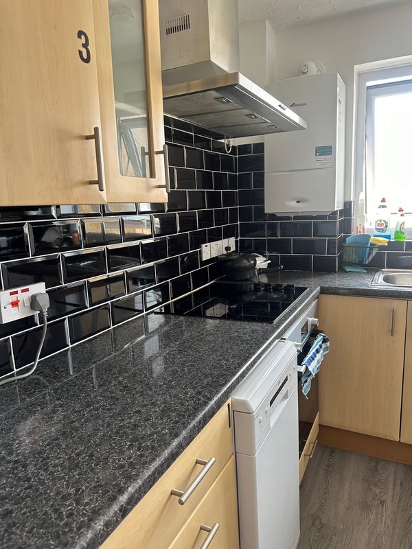 Room Rolls Road in Greater London