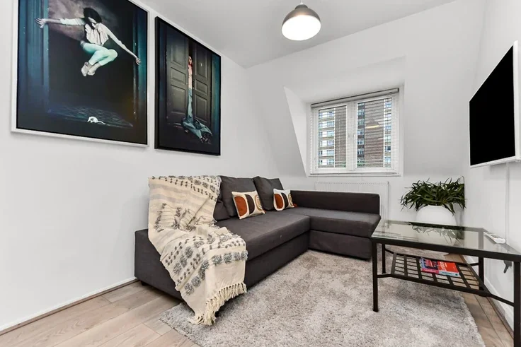 Flat Fonthill Road in Greater London