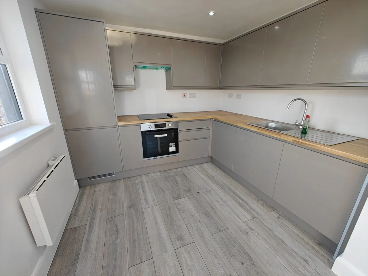 Flat Burlington Road in Greater London