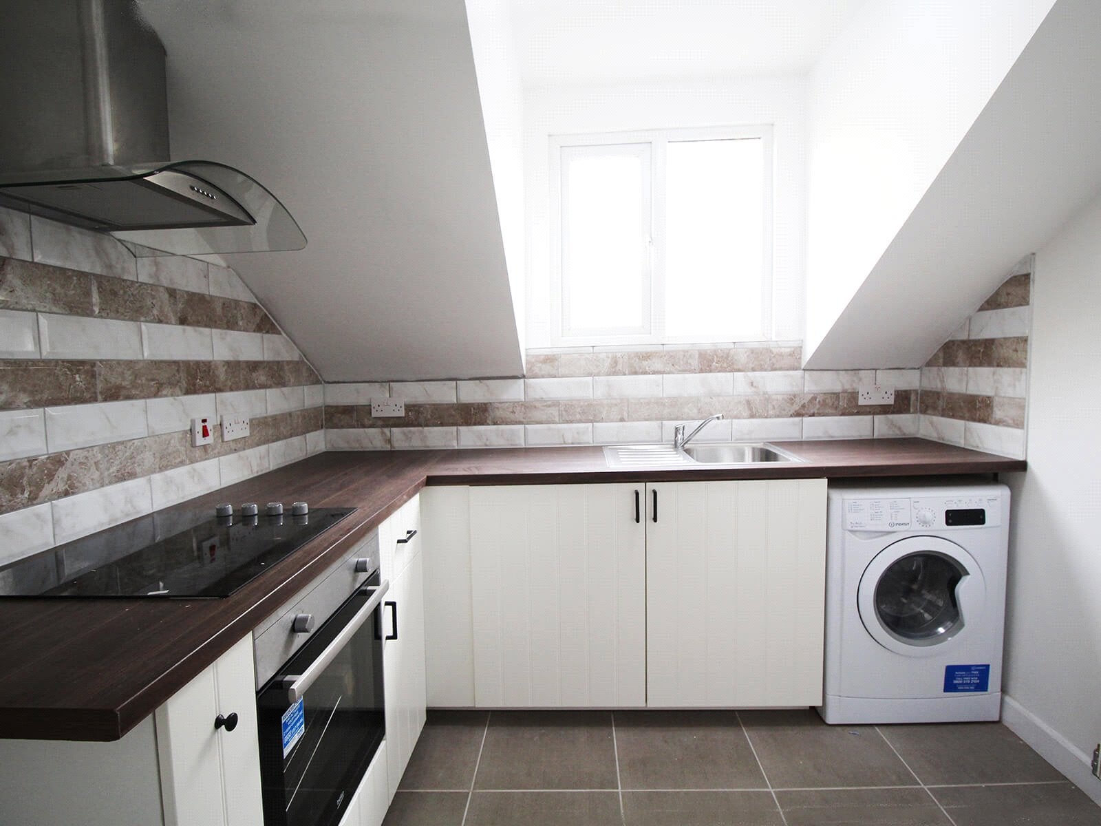 Flat Regent Park Terrace in Leeds