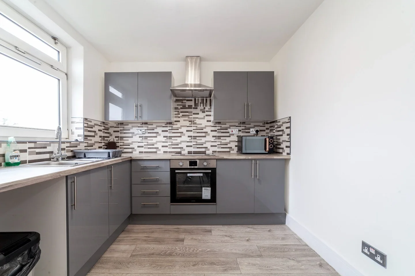 Room Askill Drive in Greater London