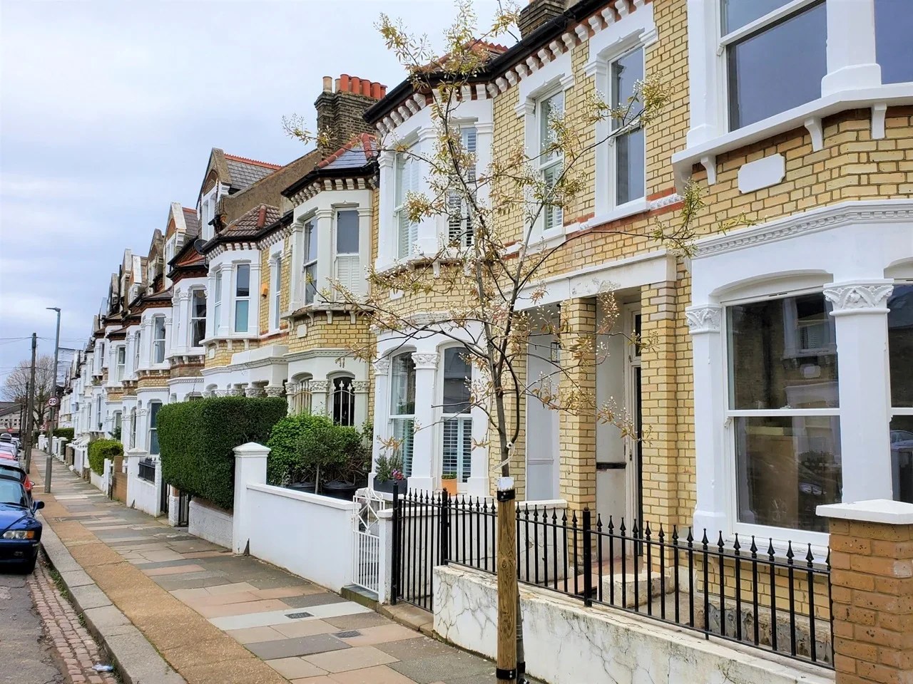 House Leathwaite Road in Greater London