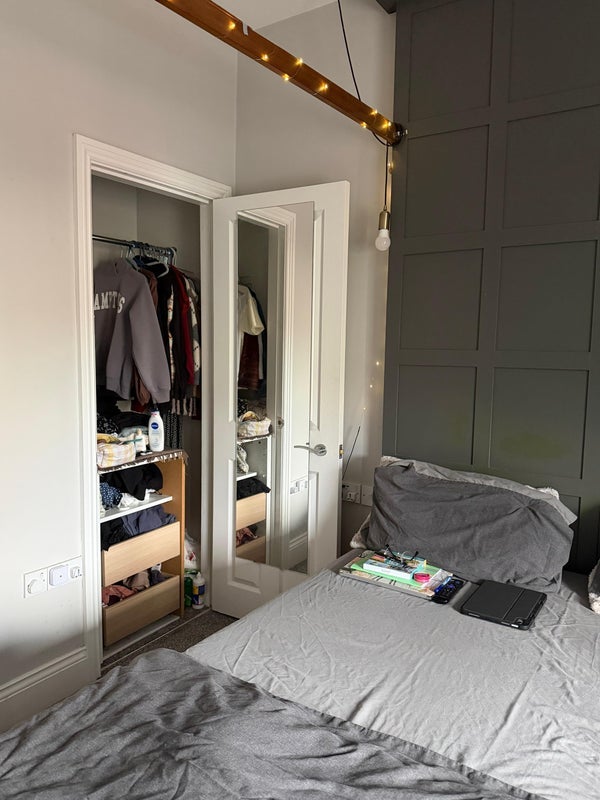 Room Tynemouth Road in Newcastle upon Tyne
