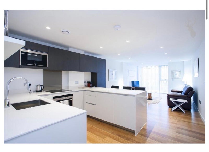 Room Micawber Street in Greater London