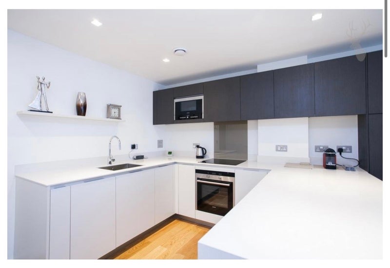 Room Micawber Street in Greater London
