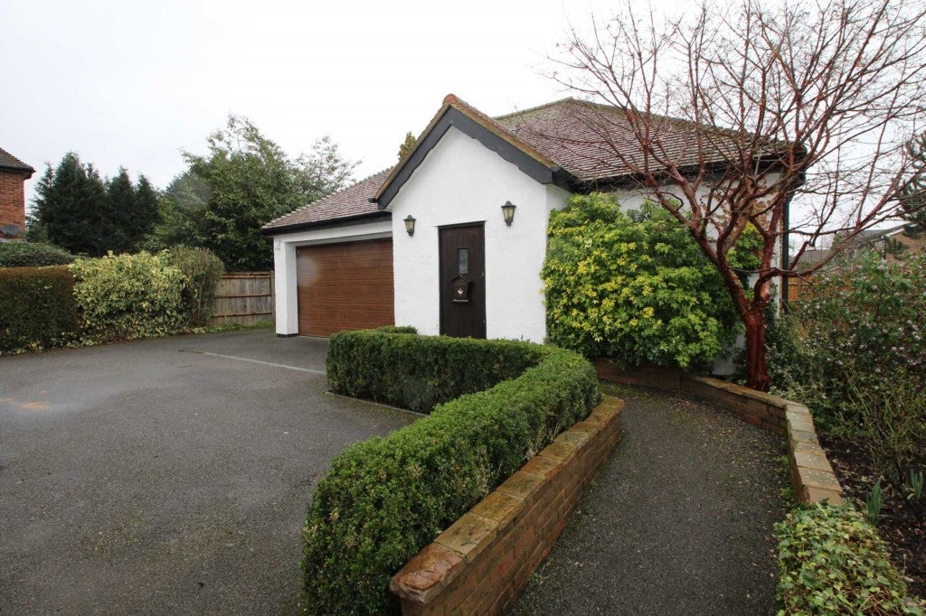 House Leverstock Green Road in Dacorum