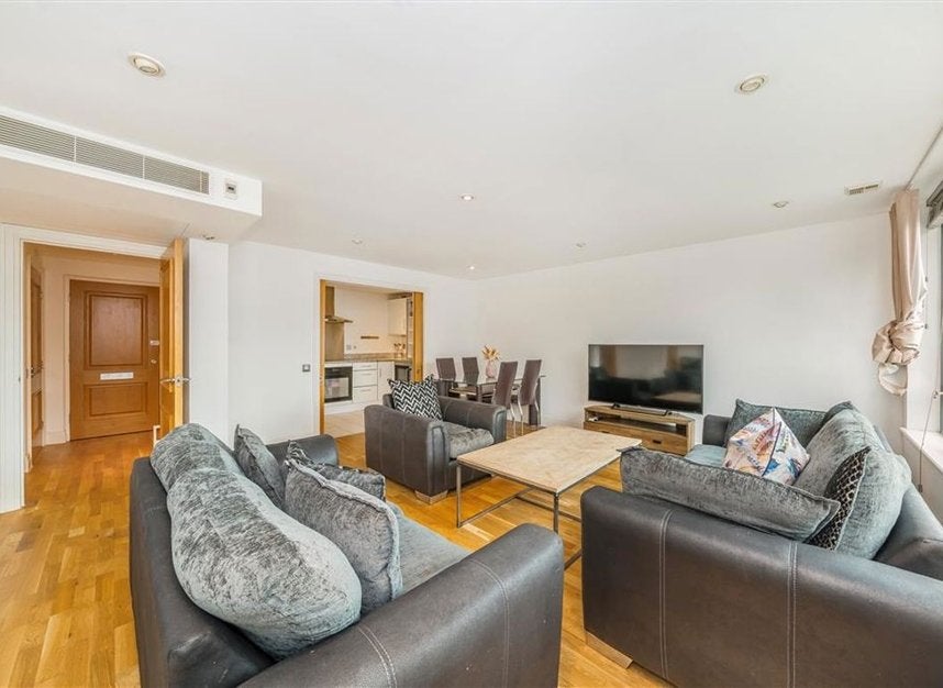 Flat Sheldon Square in City of Westminster
