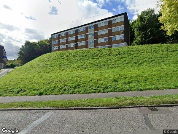 Room Hicks Farm Rise in High Wycombe Community Board