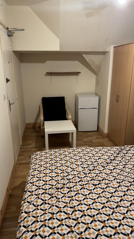 Room Lower Mill Street in Wyre Forest