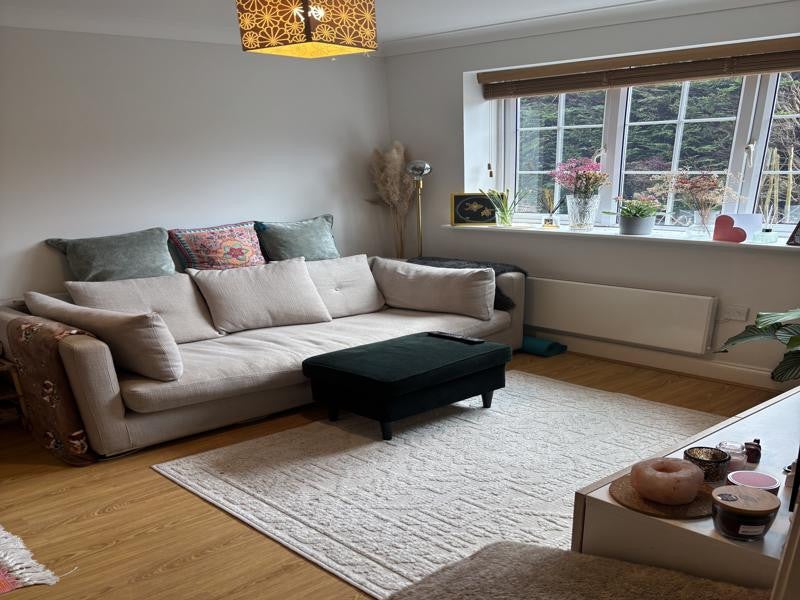 Flat Tilford Road in Waverley