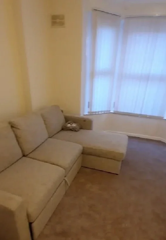 Flat Melville Road in Coventry