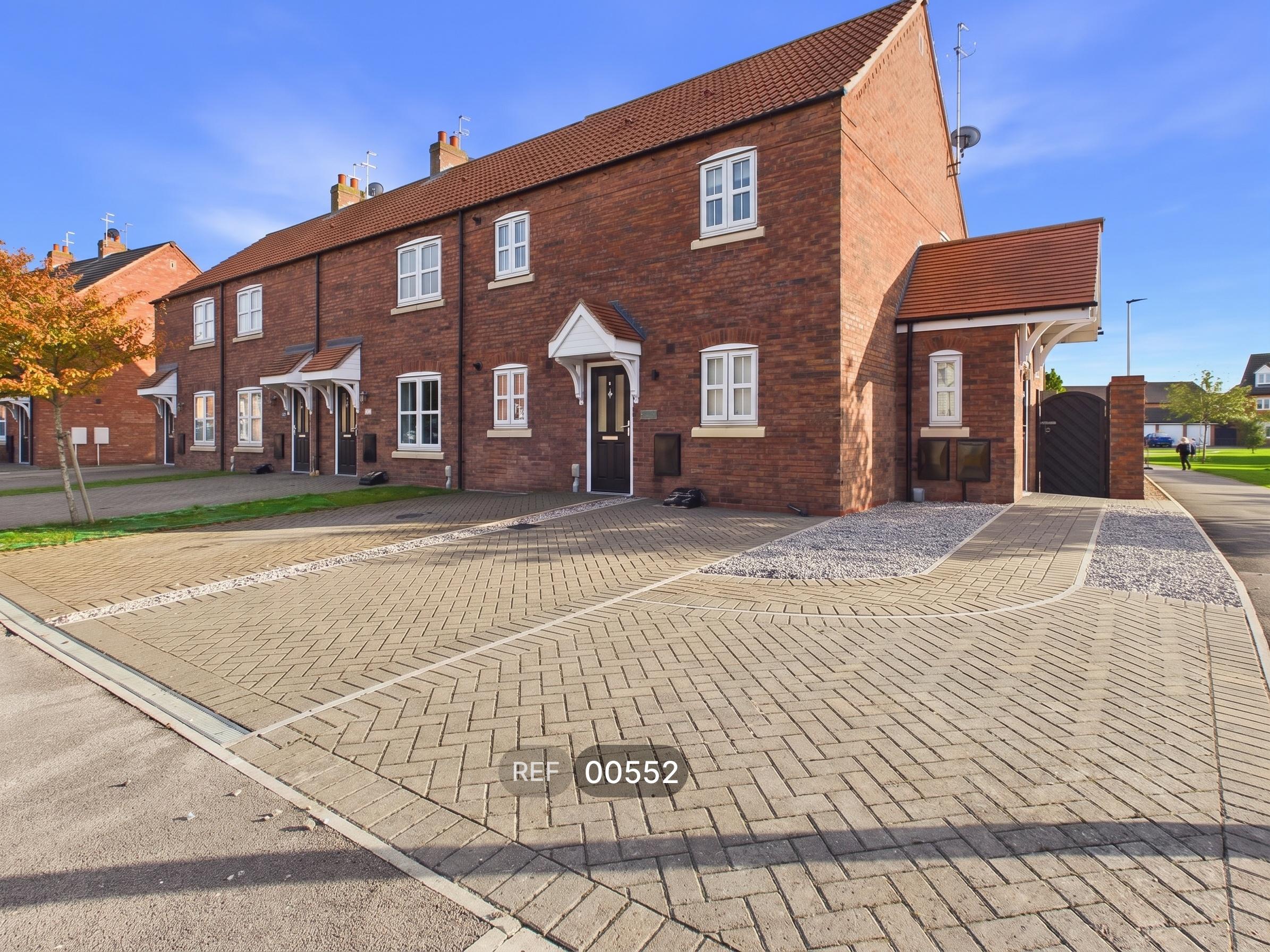 Flat Hamlet Drive in Hull