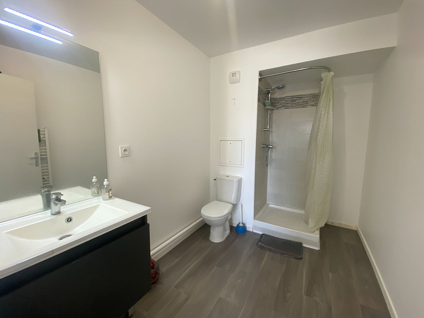 Appartement Place Léon Cassé à Corbeil-Essonnes