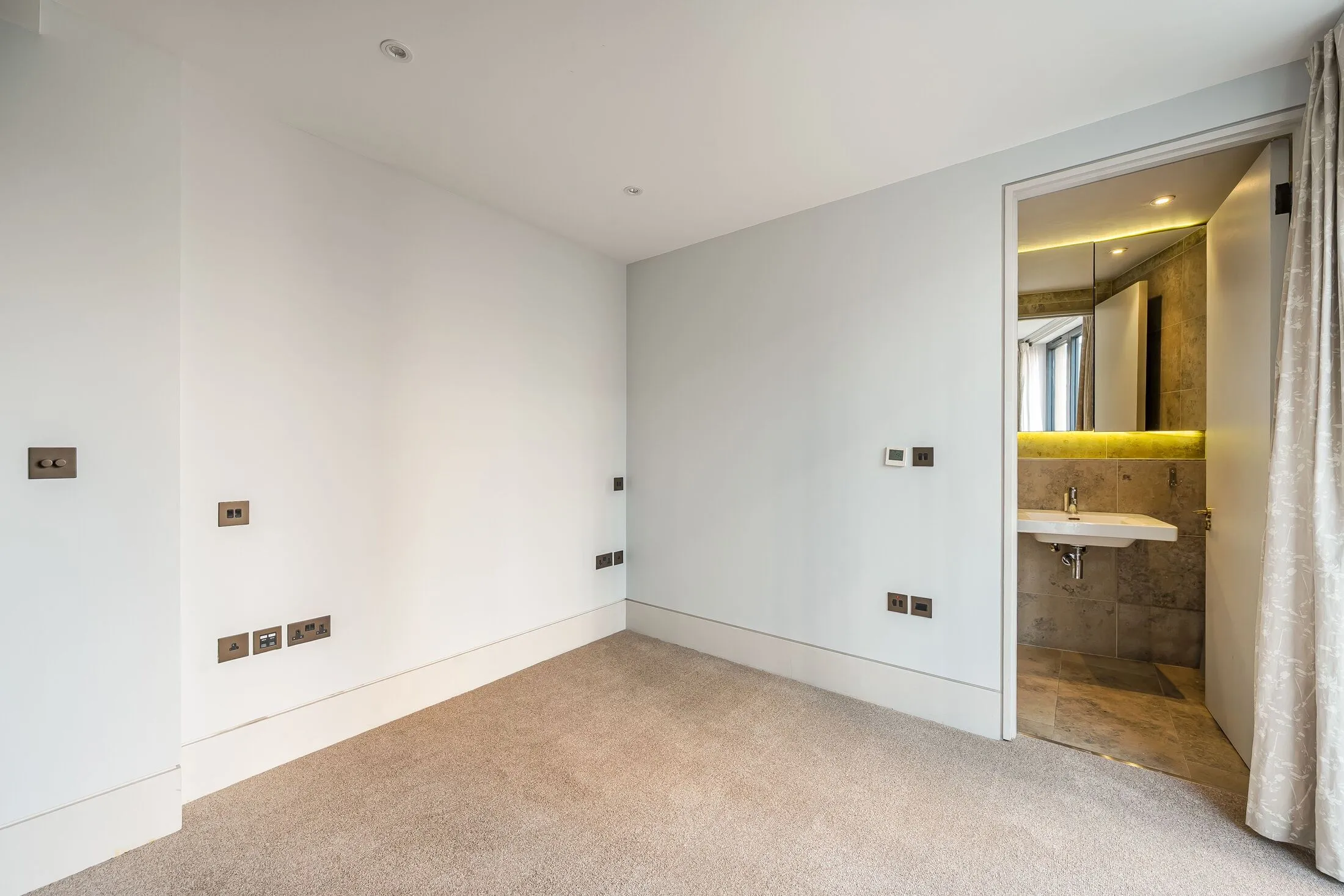 Flat John Street in Greater London