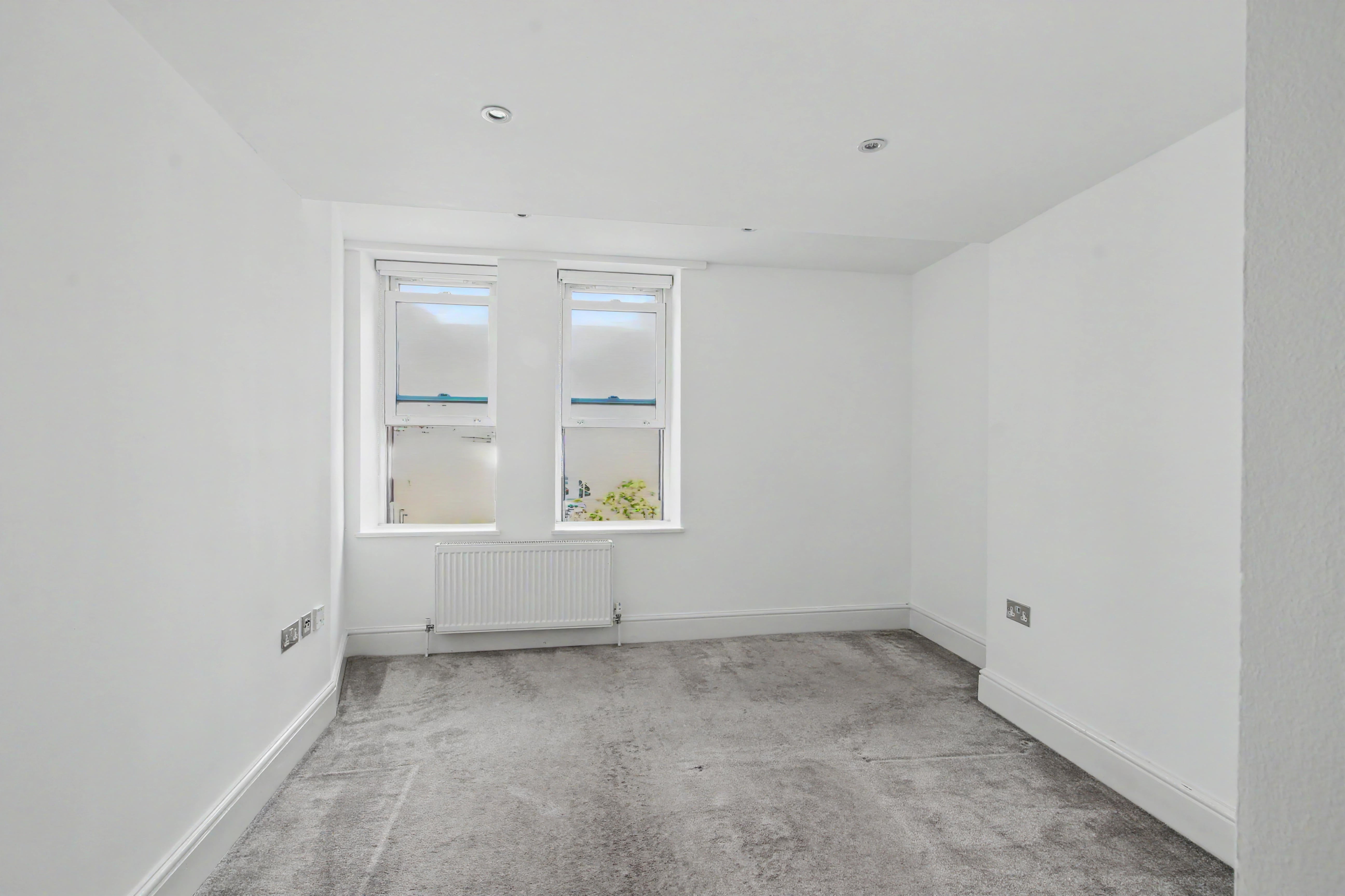 Flat Fortess Road in Greater London
