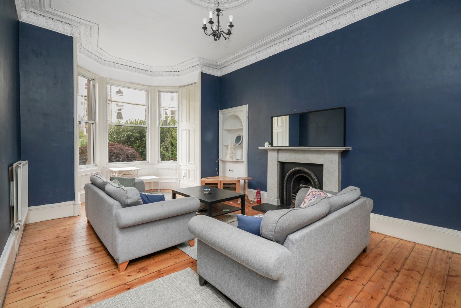 Flat Marchmont Road in City of Edinburgh