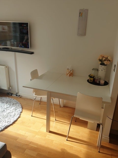Flat Eddington Crescent in Welwyn Hatfield