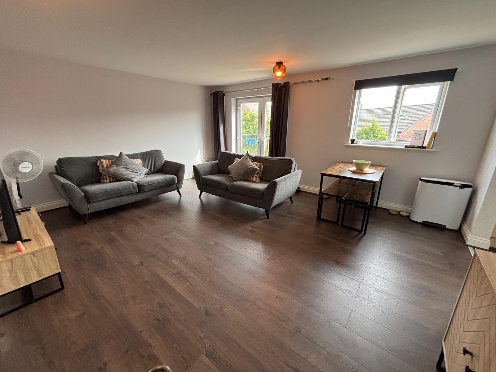 Flat Chandley Wharf in Warwick