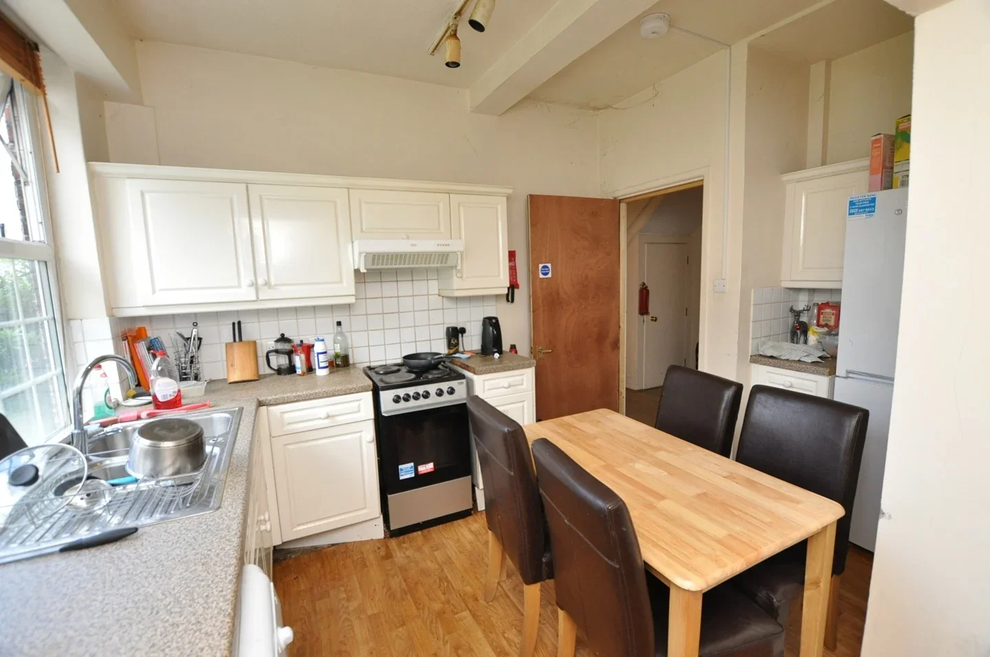 House Finchley Lane in Greater London