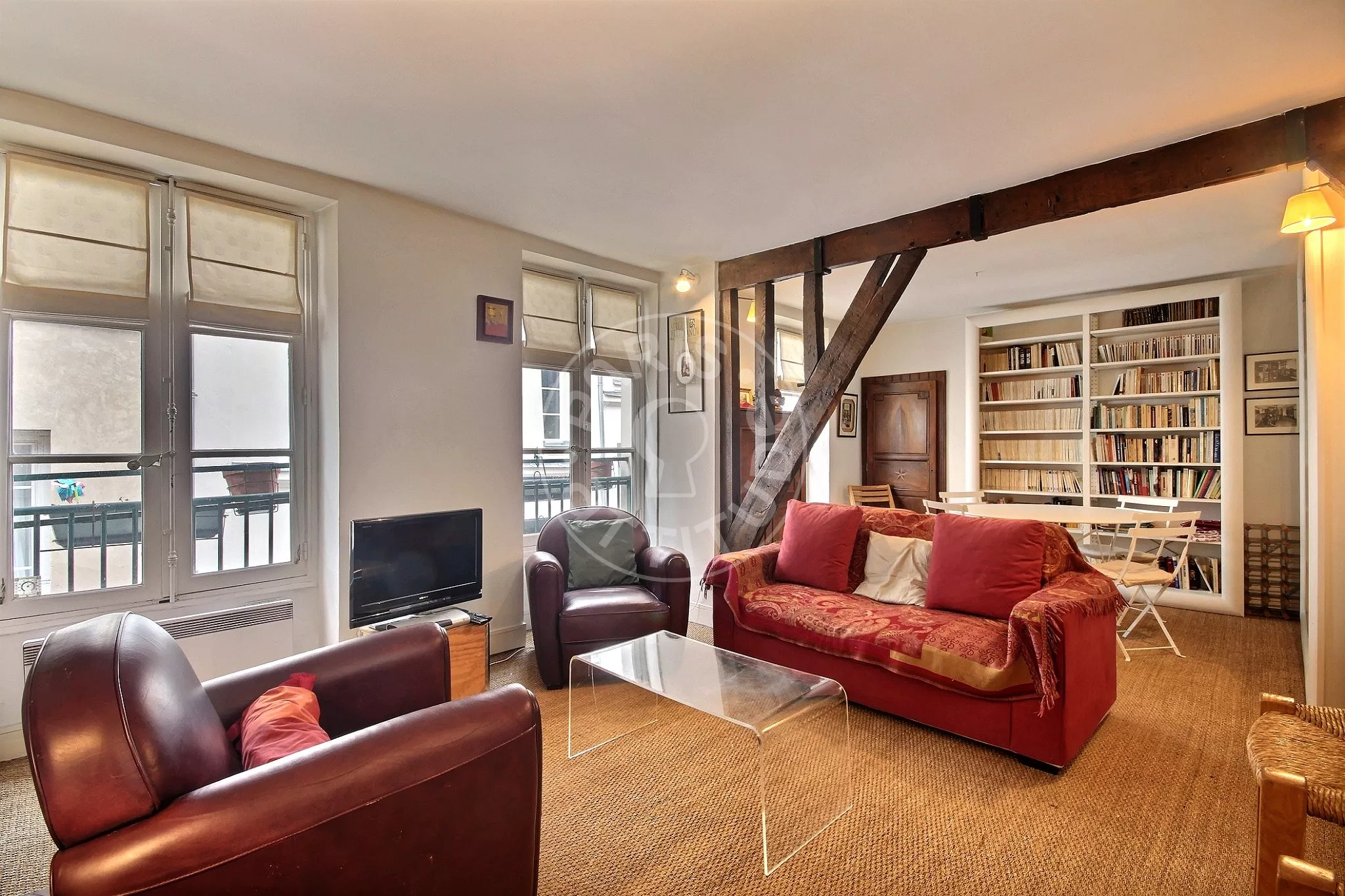 Appartement Rue des Vertus à Paris
