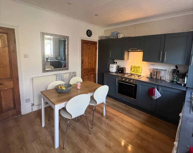 Room Fulmer Road in Sheffield
