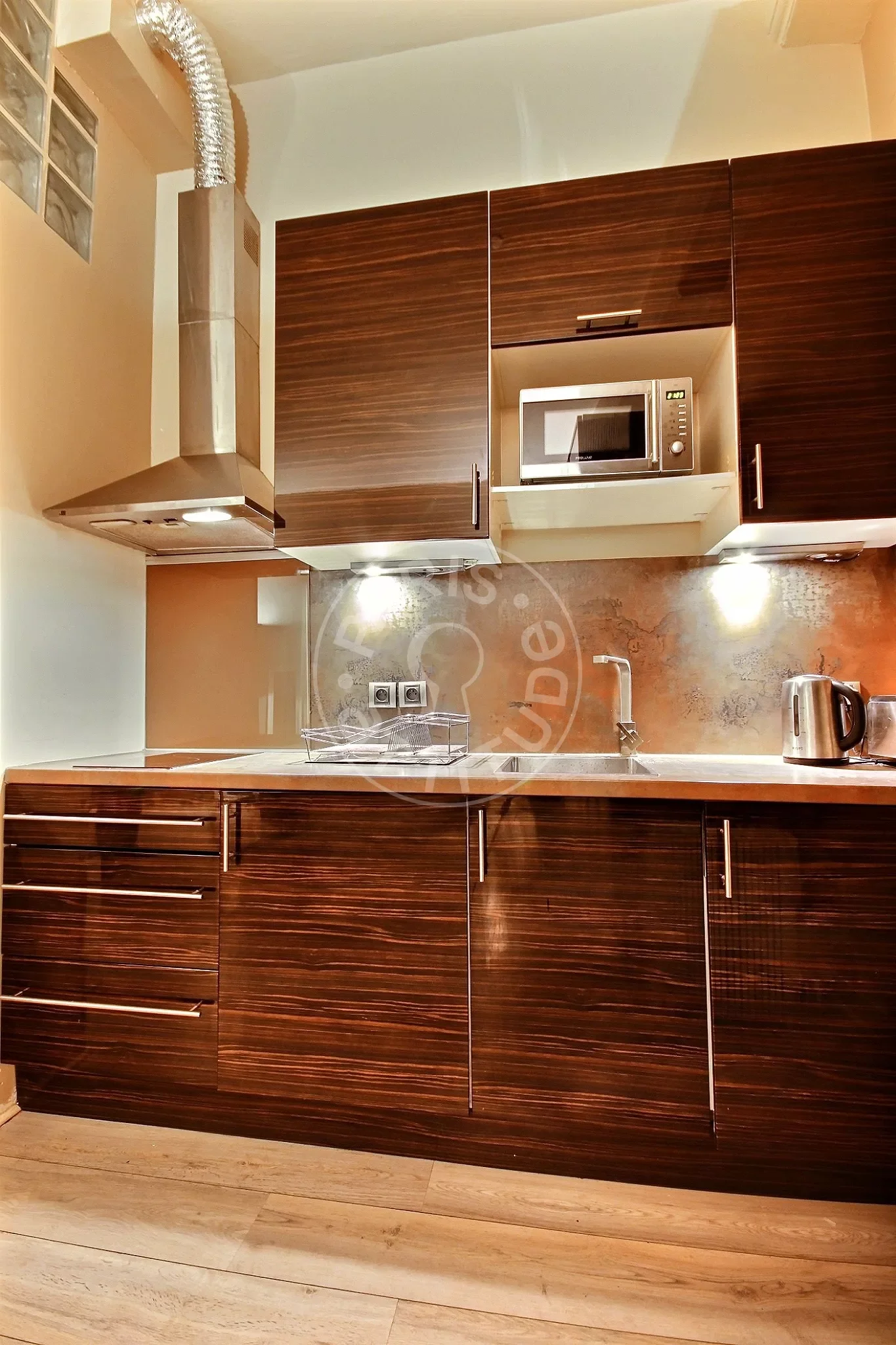 Flat Rue d'Aboukir in Paris
