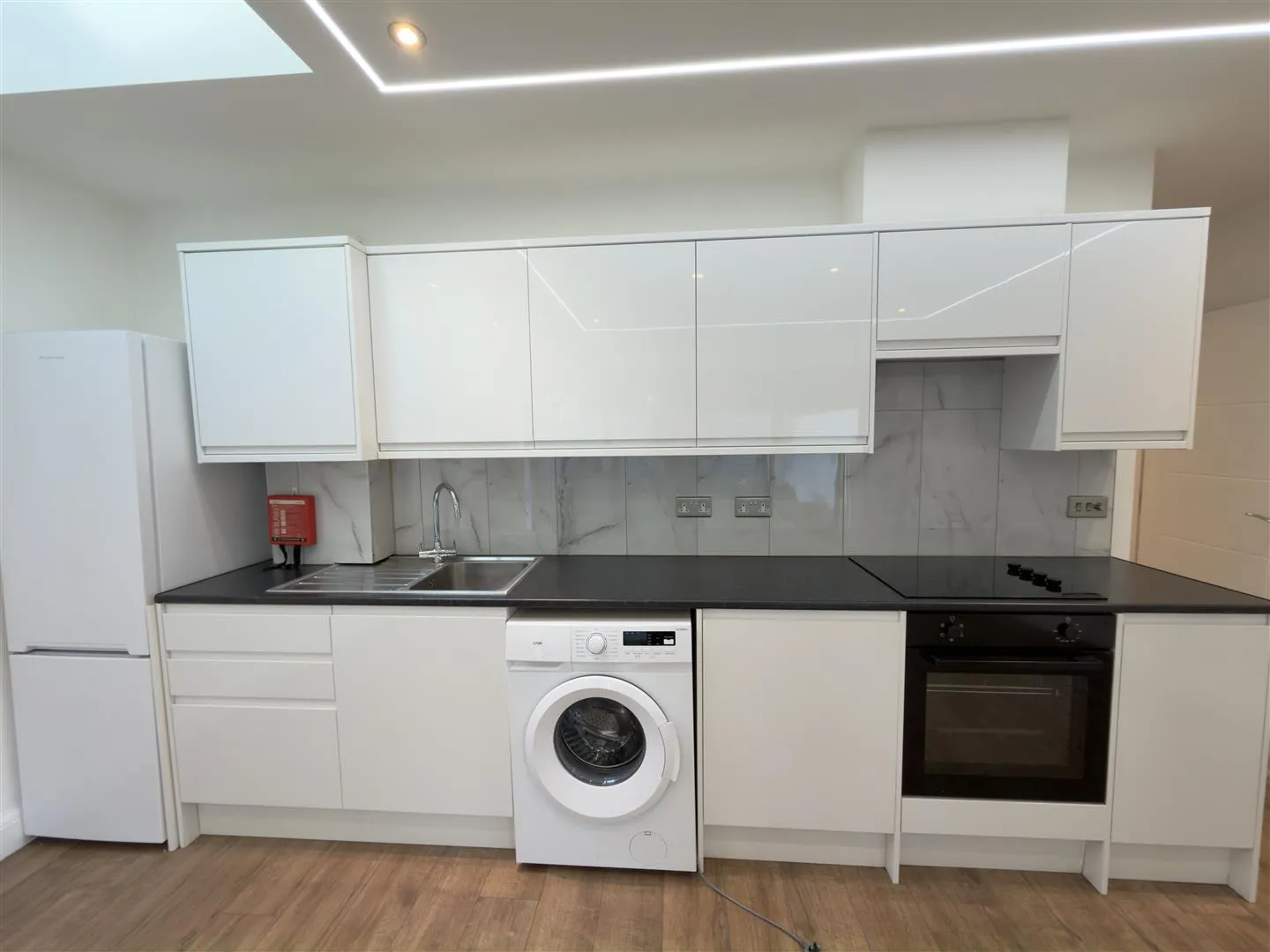 Flat Scarborough Road in Greater London