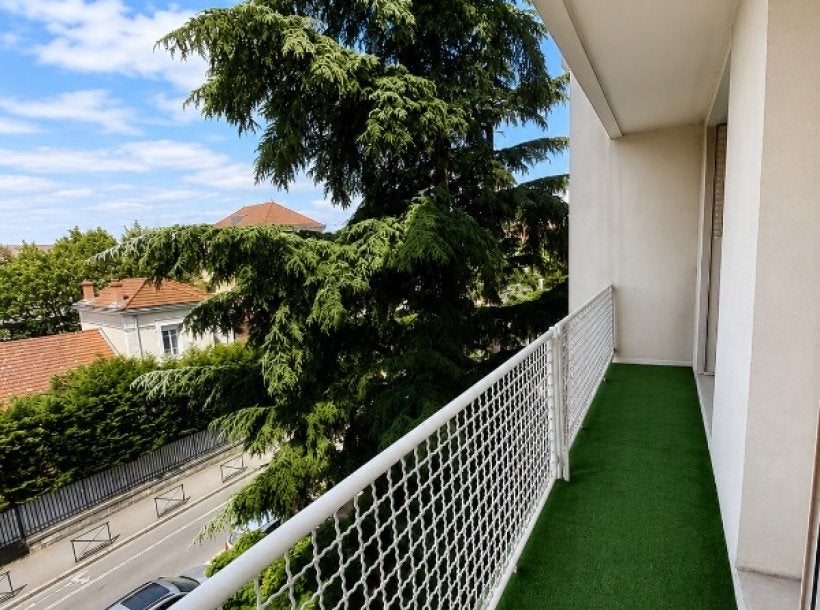 Flat Rue Frédéric Fays in Villeurbanne
