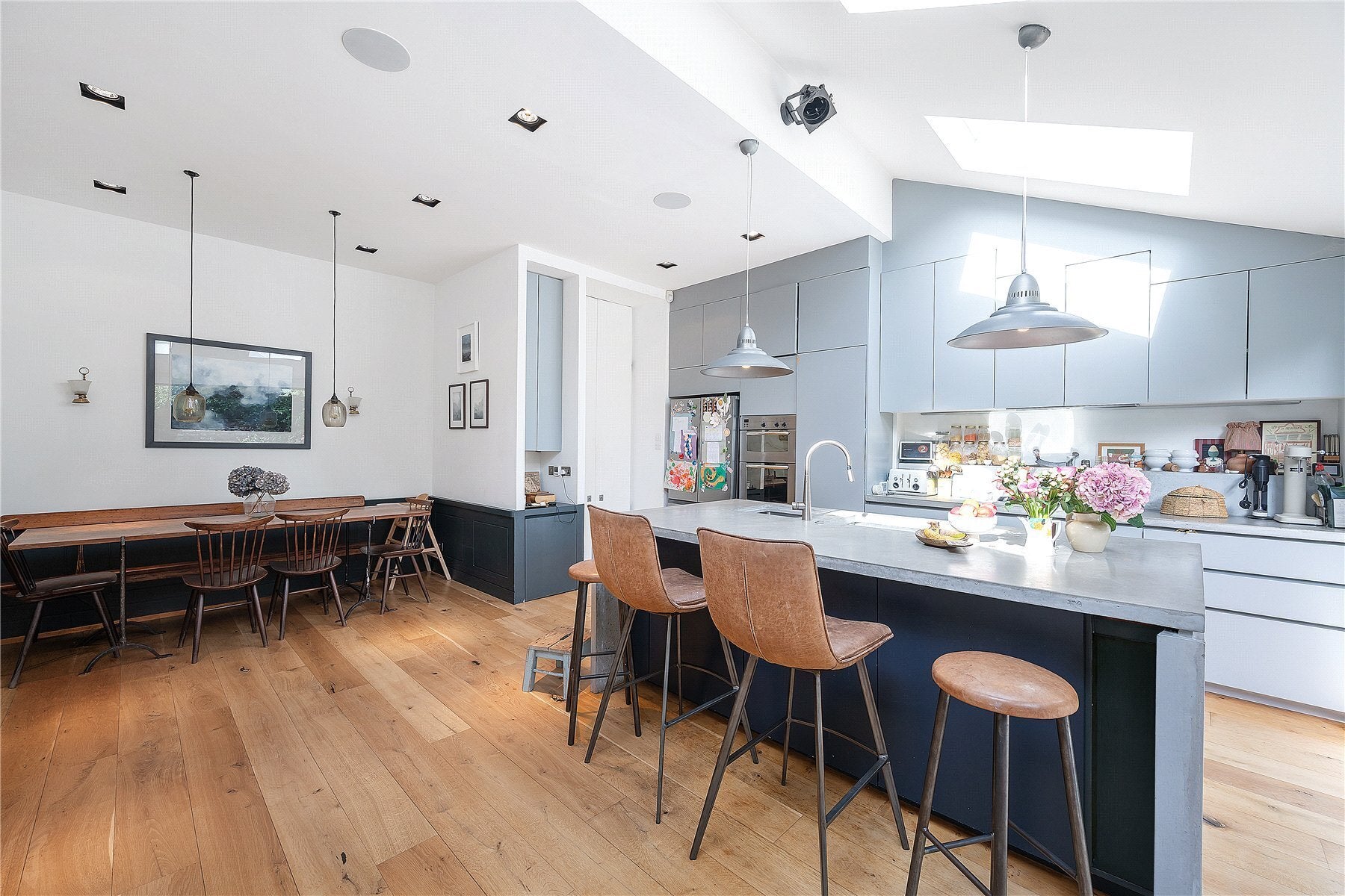 House Upham Park Road in Greater London