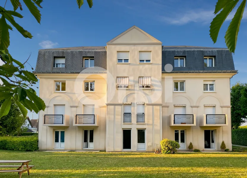 Appartement Avenue du Pré de l'Évèque à Senlis