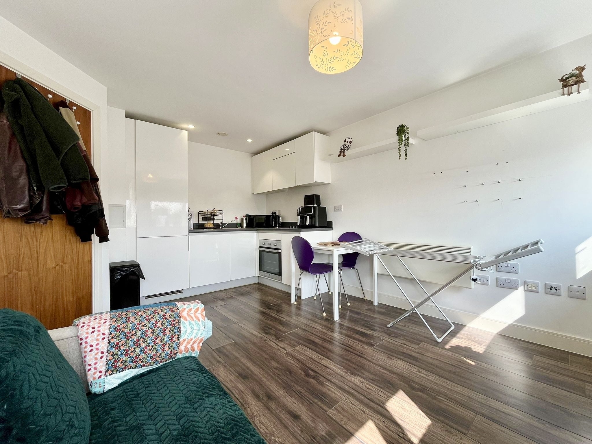 Flat Blackthorn Road in Worcester