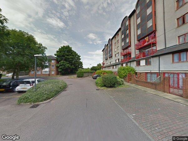 Flat Eleanor Way in Waltham Cross