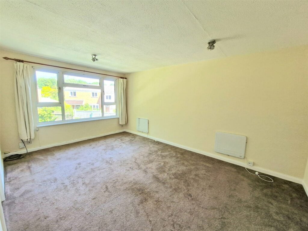 Flat Madingley in Bracknell