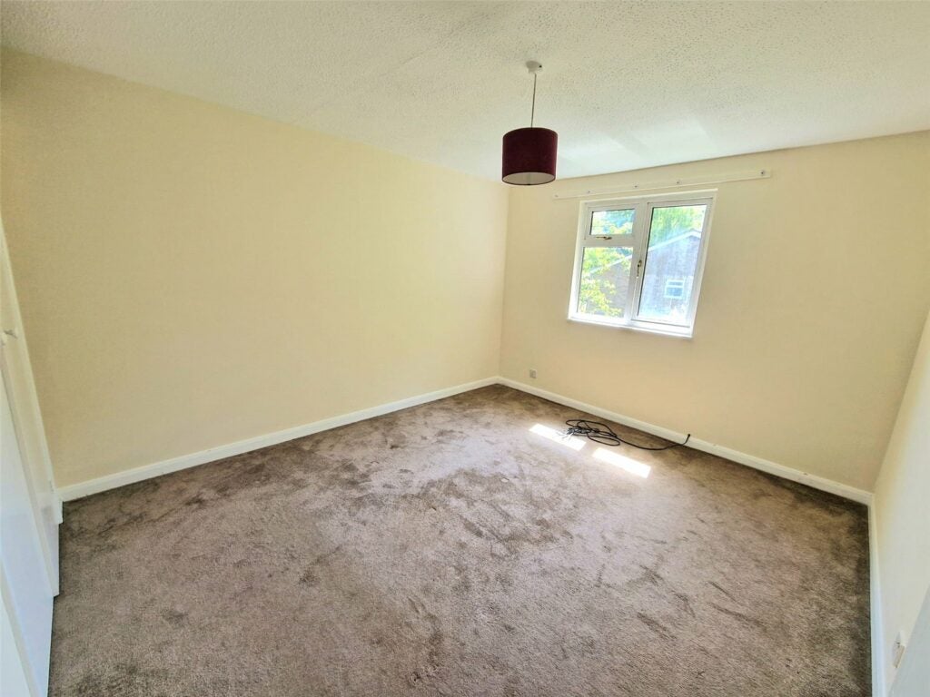 Flat Madingley in Bracknell