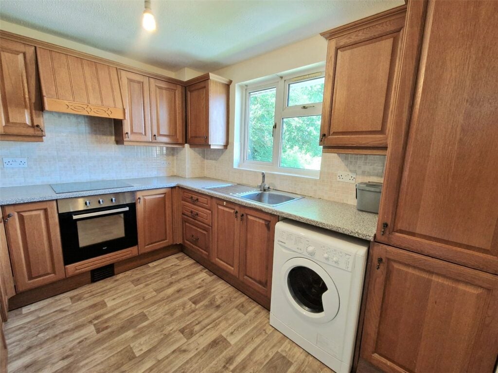 Flat Madingley in Bracknell
