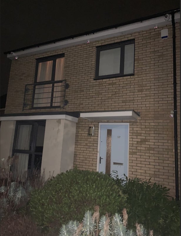 Room Acorn Drive in Bristol