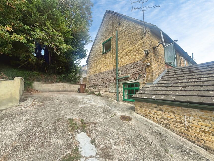 House Chalgrove Mews in Halling