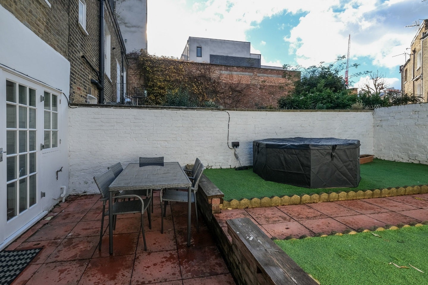 House Northdown Street in Greater London