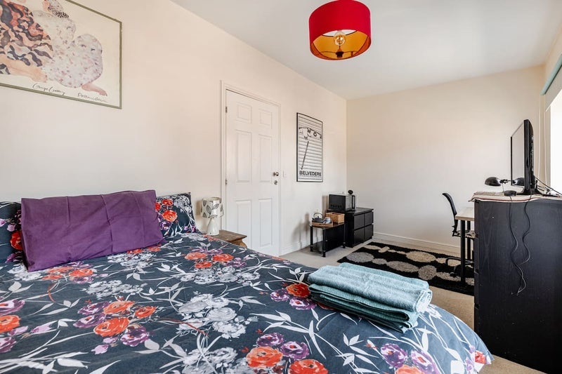 Room Rington Road in Leeds