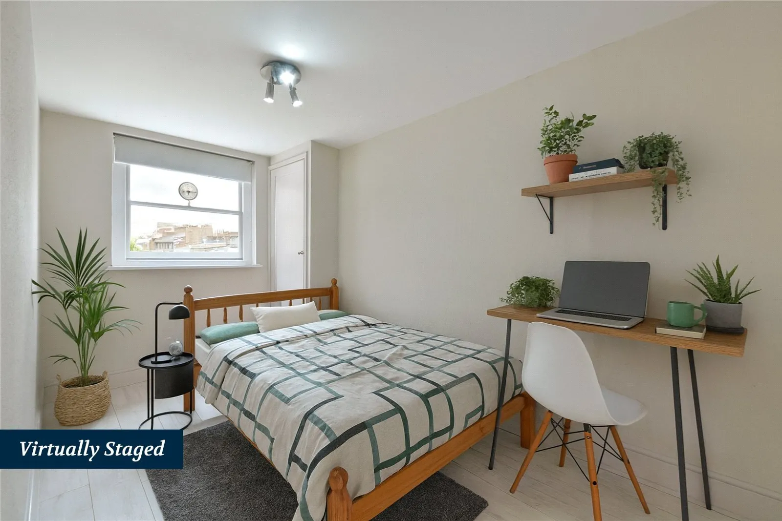 Flat Leigh Street in Greater London