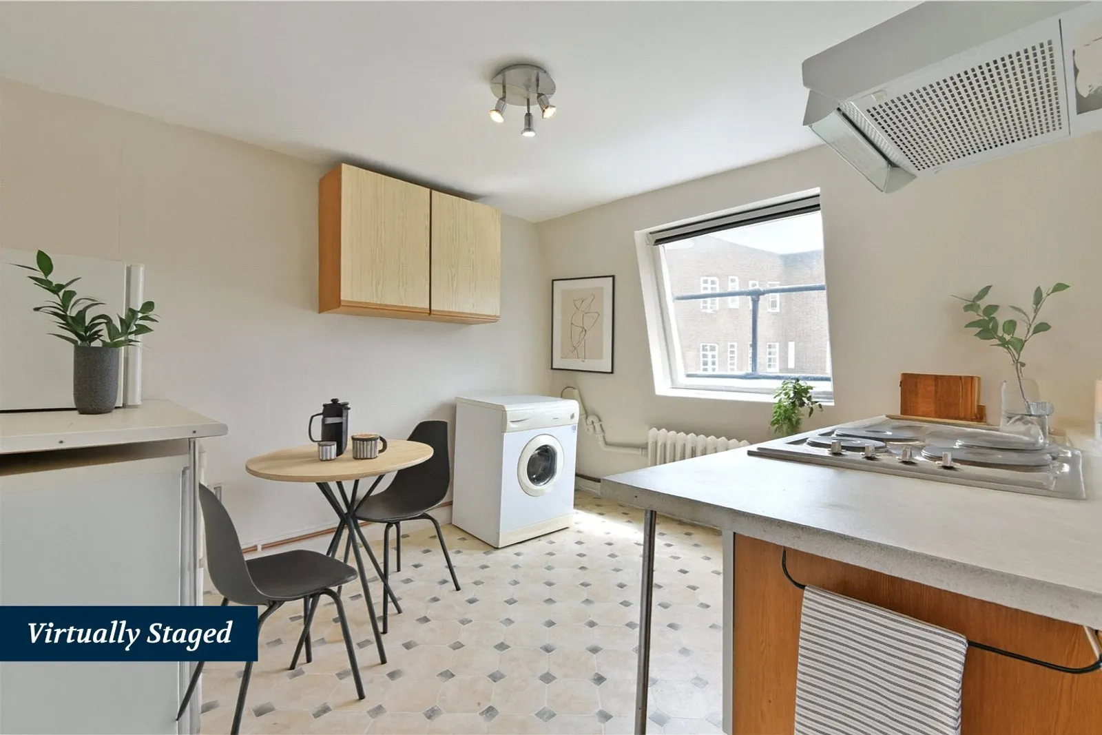 Flat Leigh Street in Greater London