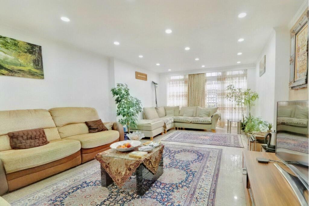 House Clement Close in Greater London