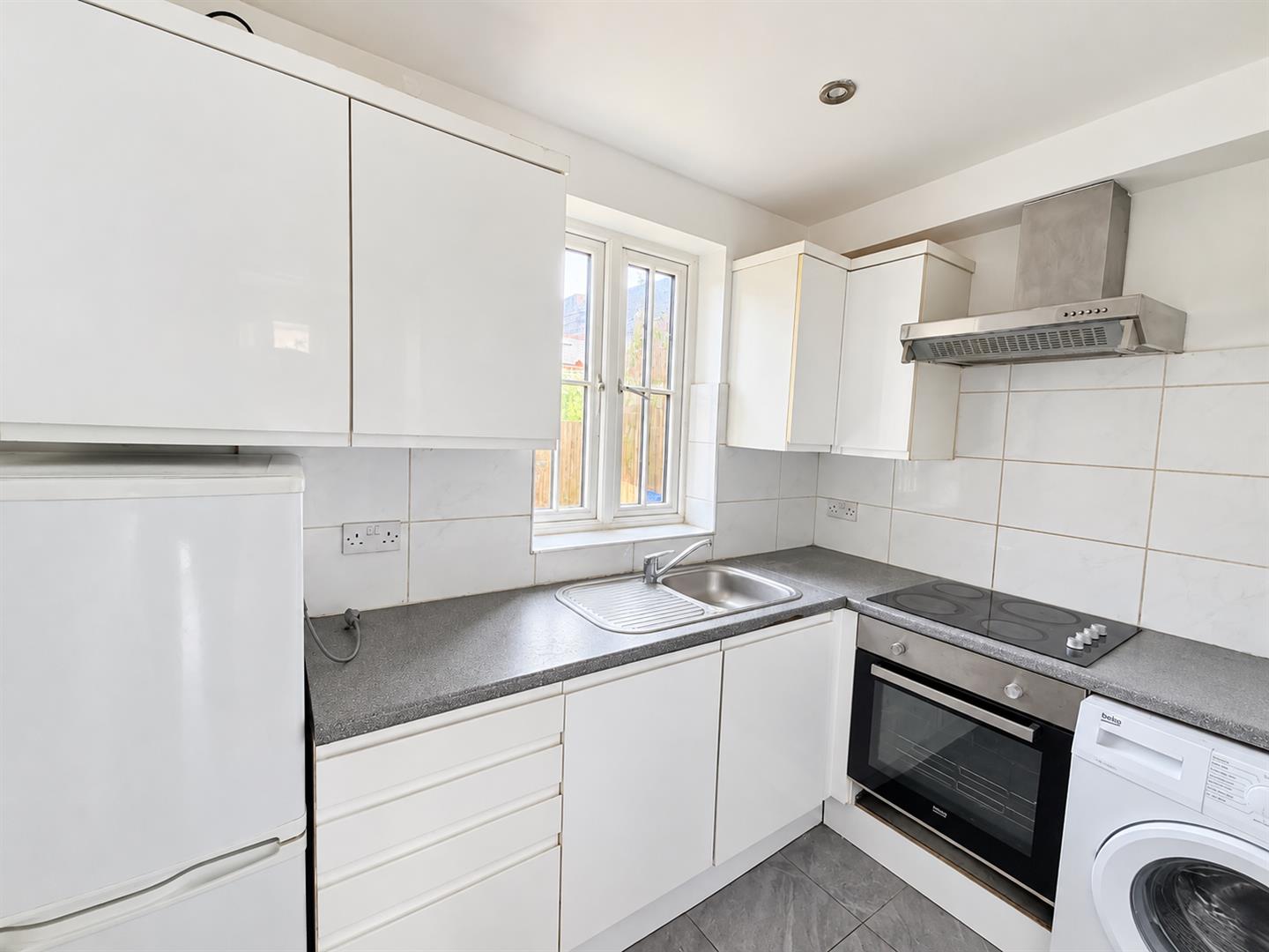 Flat St Albans Road in Watford