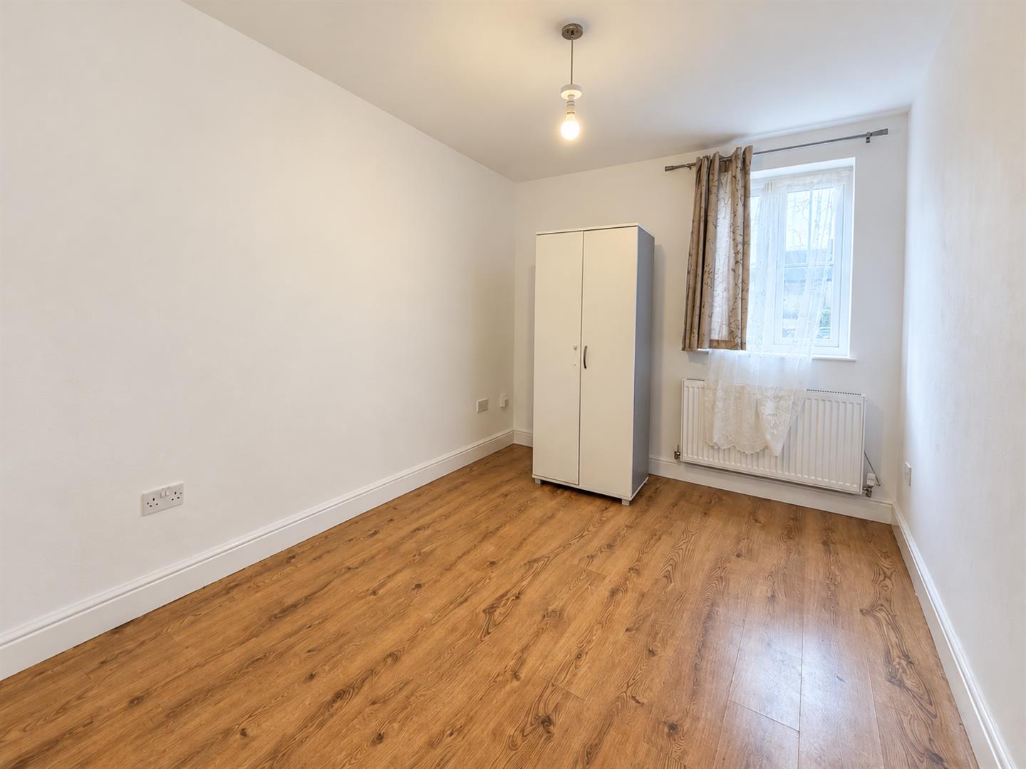 Flat St Albans Road in Watford