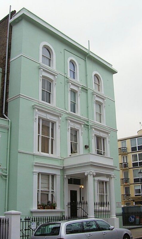 Flat Powis Square in Greater London