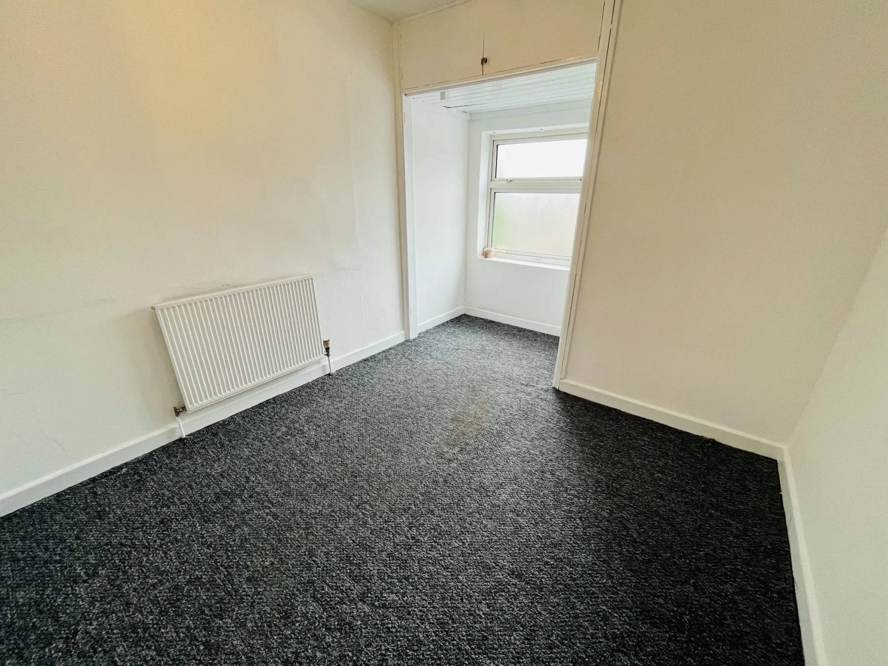 Flat Vicarage Lane in Coventry