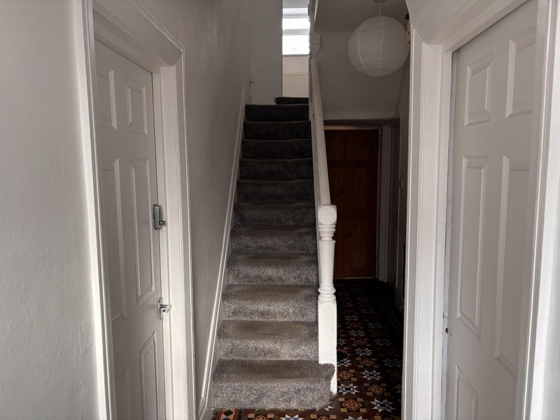 Flat Cwmdare Street in Cardiff