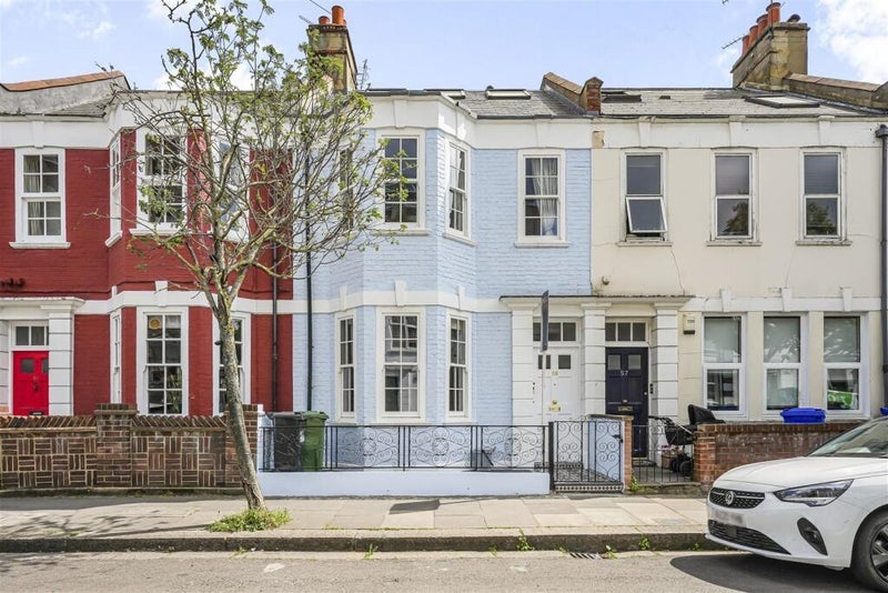 Room Sedlescombe Road in Greater London