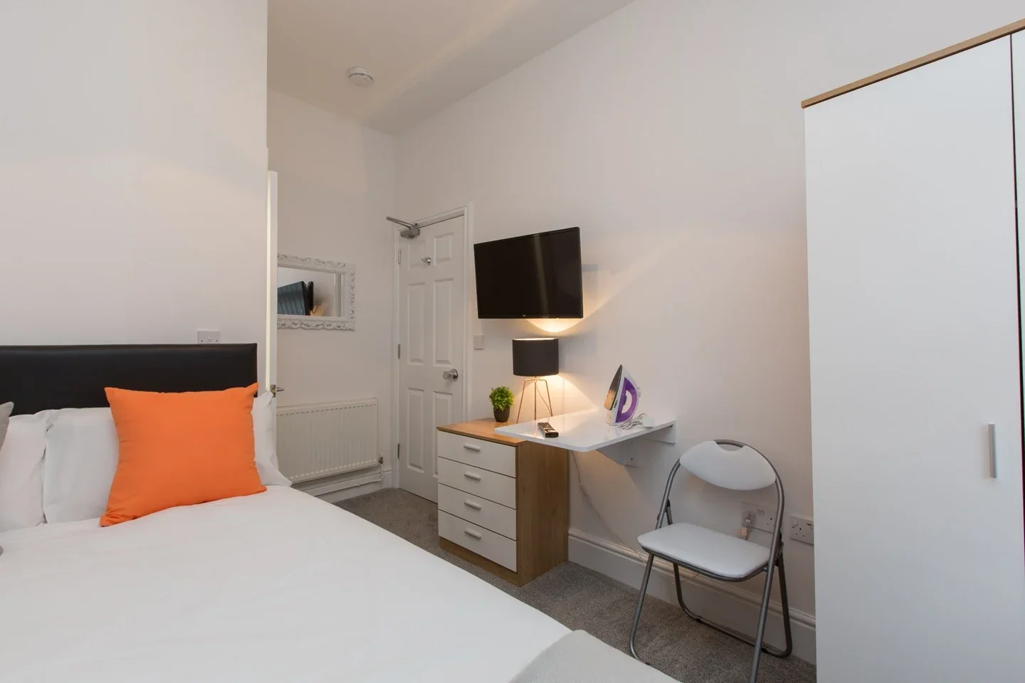 Room West Street in Crewe