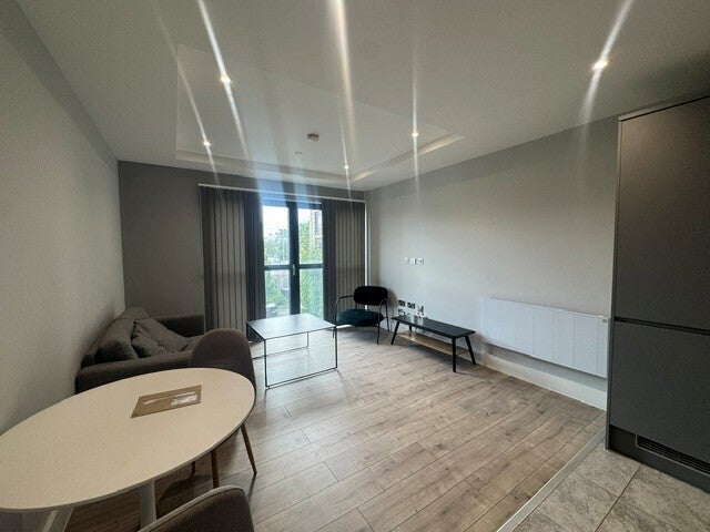 Flat Bowmars Lane in Leicester